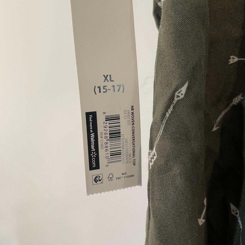 NWTs No Boundaries Button up Green Arrow Shirt (XL) - Picture 4 of 4